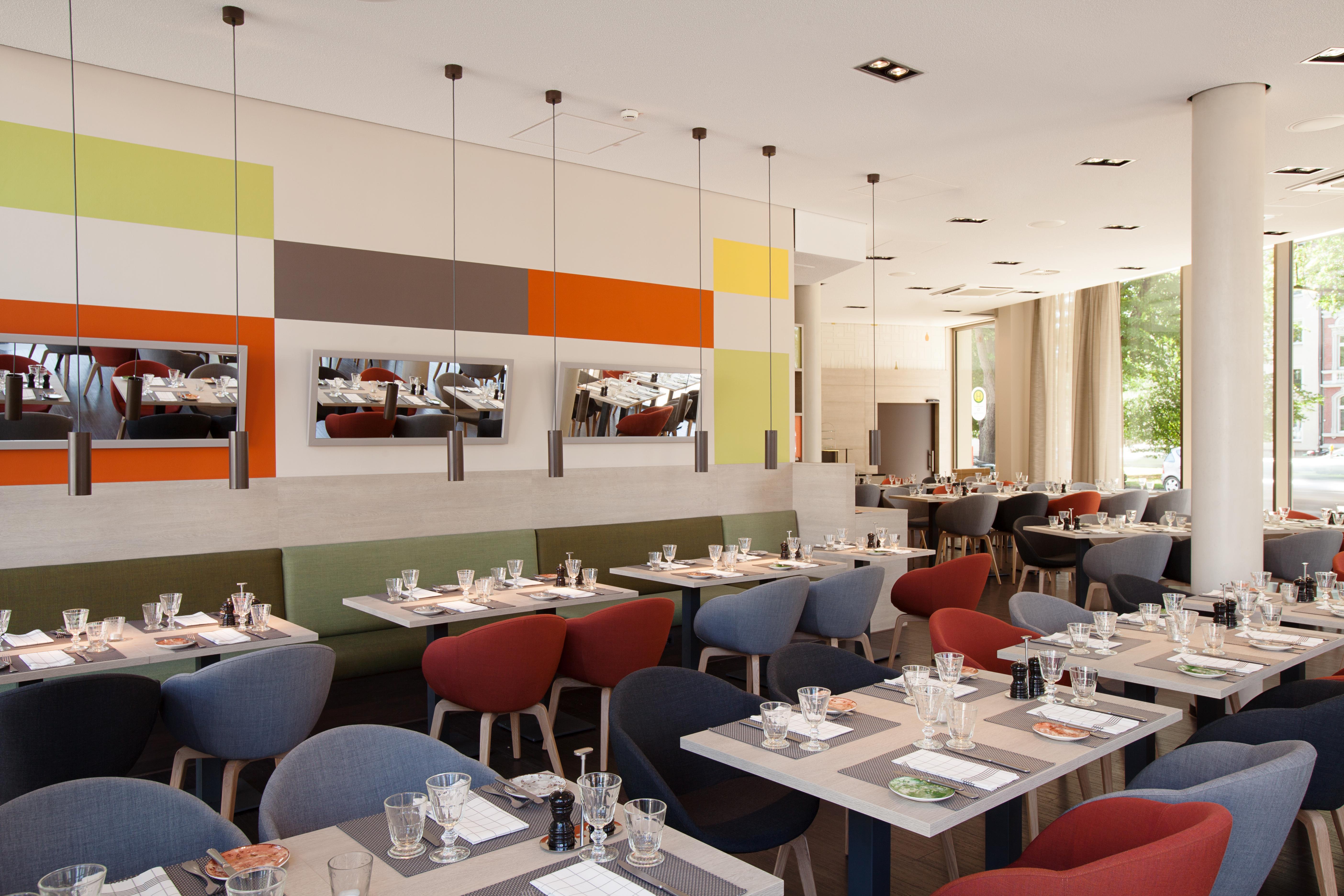Vienna House Easy By Wyndham Osnabrueck City & Apartments Bagian luar foto