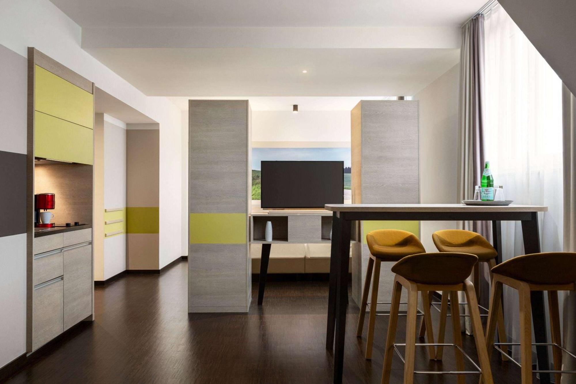 Vienna House Easy By Wyndham Osnabrueck City & Apartments Bagian luar foto