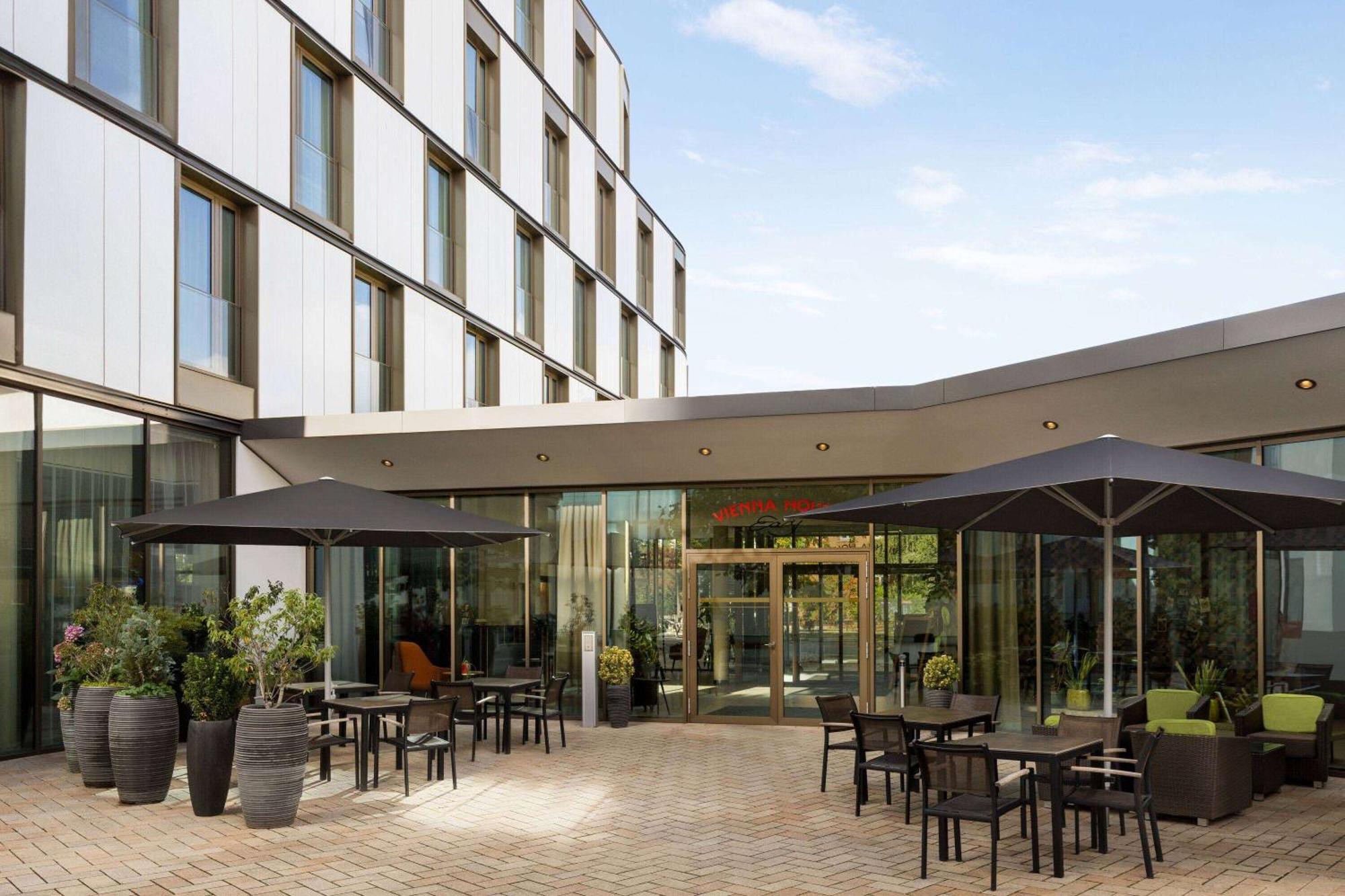 Vienna House Easy By Wyndham Osnabrueck City & Apartments Bagian luar foto